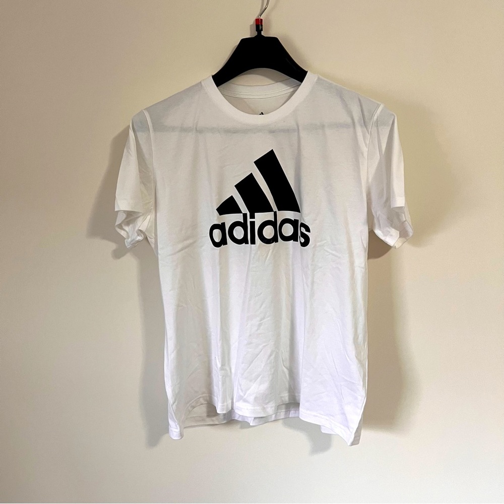 Adidas Tshirt